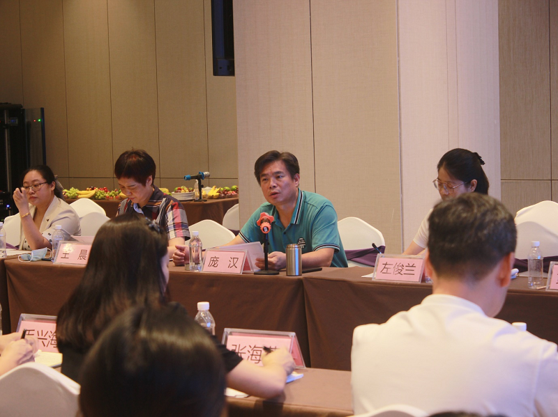 一家人一條心一起拼！ 龐漢赴控股公司廣西建信開展工作調(diào)研